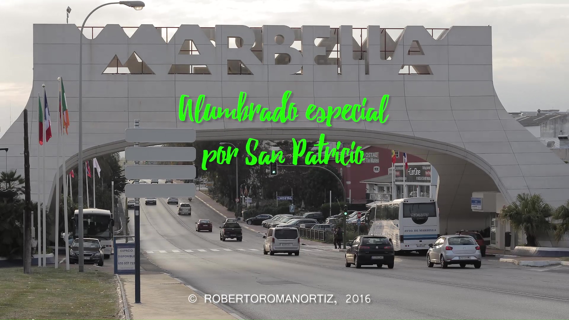 Alumbrado verde arco Marbella