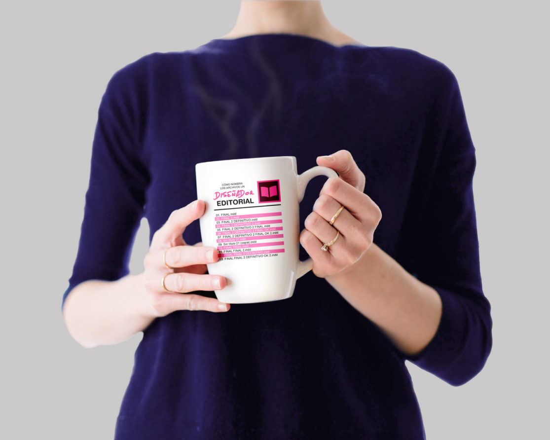 Mujer con taza